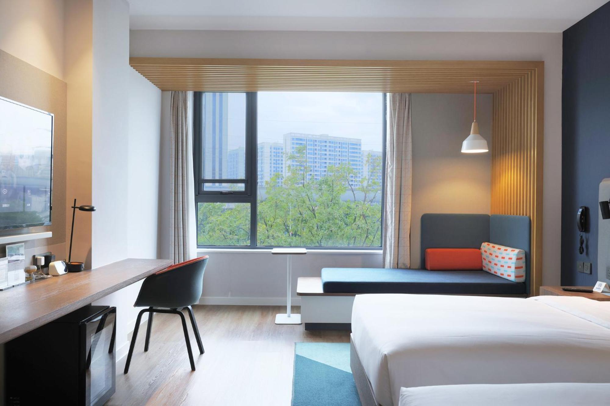 Holiday Inn Express Shanghai Kangqiao By Ihg Exteriér fotografie